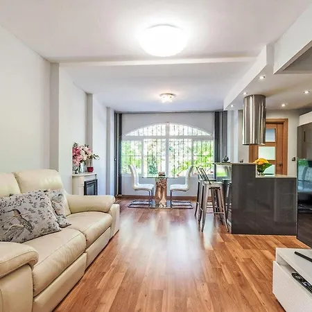 Residencial El Paraiso Development By Interhome تورّيفيِخا